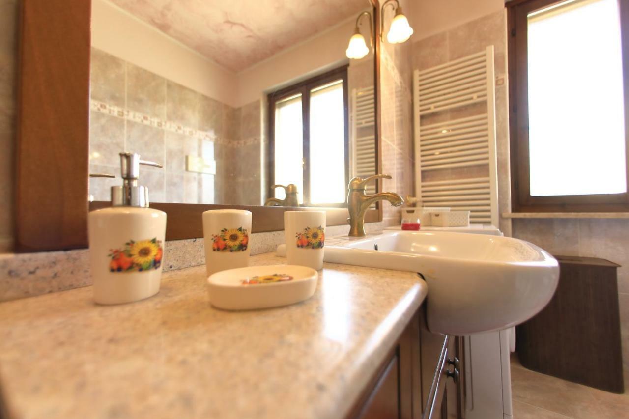 Residenza Franca Villa Valeggio sul Mincio Bagian luar foto