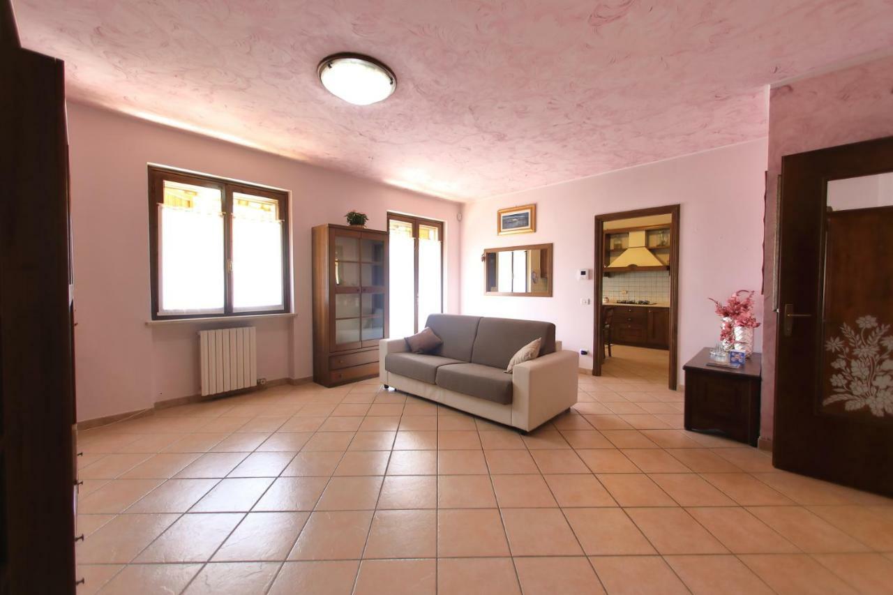 Residenza Franca Villa Valeggio sul Mincio Bagian luar foto